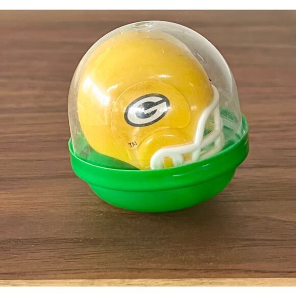 VTG NFL Mini Gumball Vending Machine Green Bay Packers Football Plastic Helmet - Picture 1 of 11